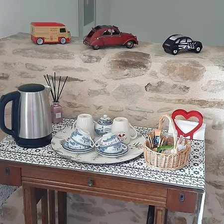 לינה וארוחת בוקר Au Coeur De Mauchat, Pour Escapade Romantique